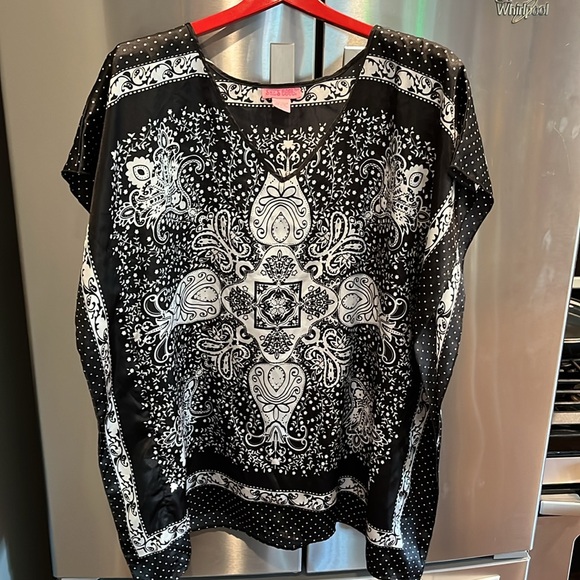 Bandana Print black white tunic SATIN VNECK Flowy ornate tribal pullover 1X TOP - Picture 10 of 14